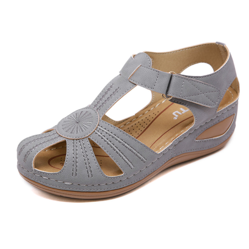 Women Embroidered Hollow Out Wedge Casual Sandals